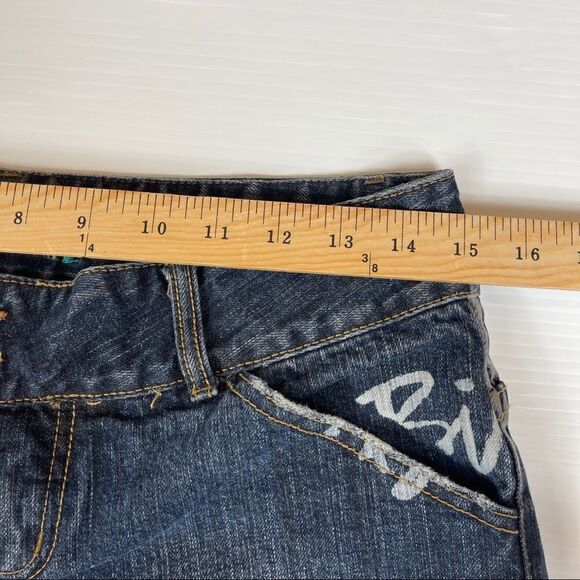 Billabong Denim Shorts Women's Size 10 Spellout Low Rise - Picture 8 of 10